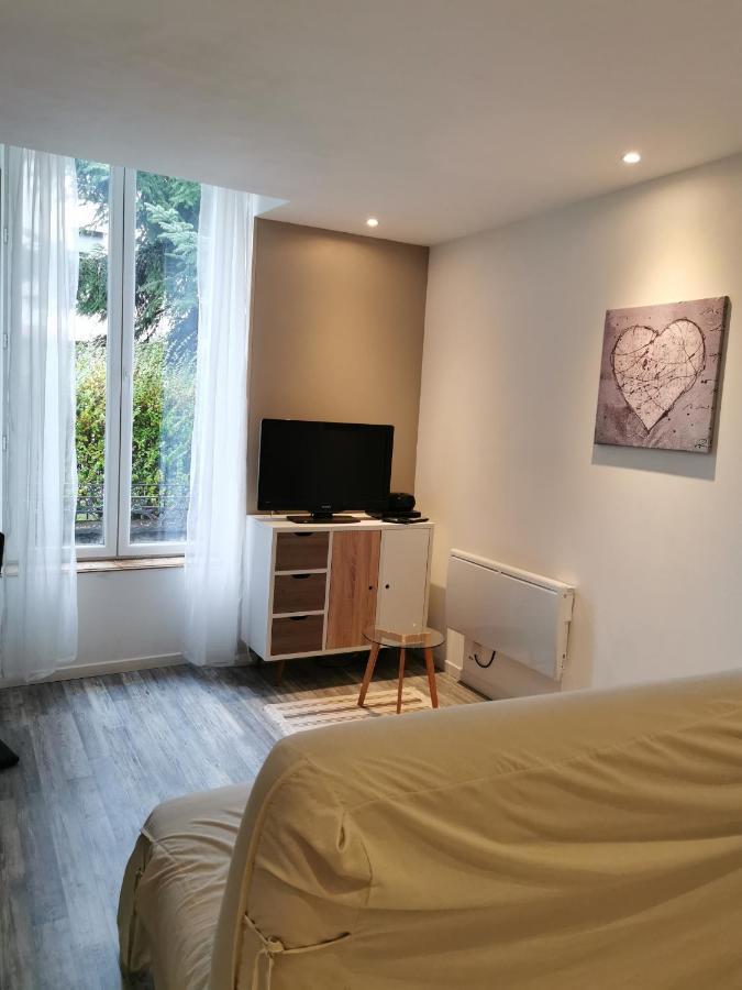 Studio Centre Ville De La Bourboule Refait Neuf Octobre 2022 מראה חיצוני תמונה